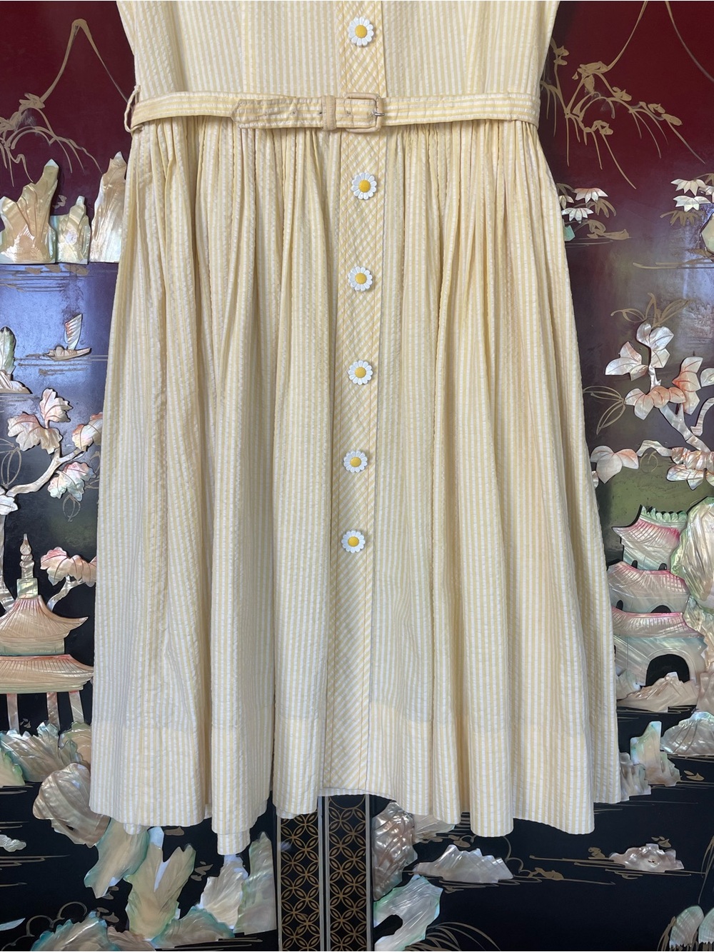 1950s daisy seersucker pleated dress - Picture 4 of 10
